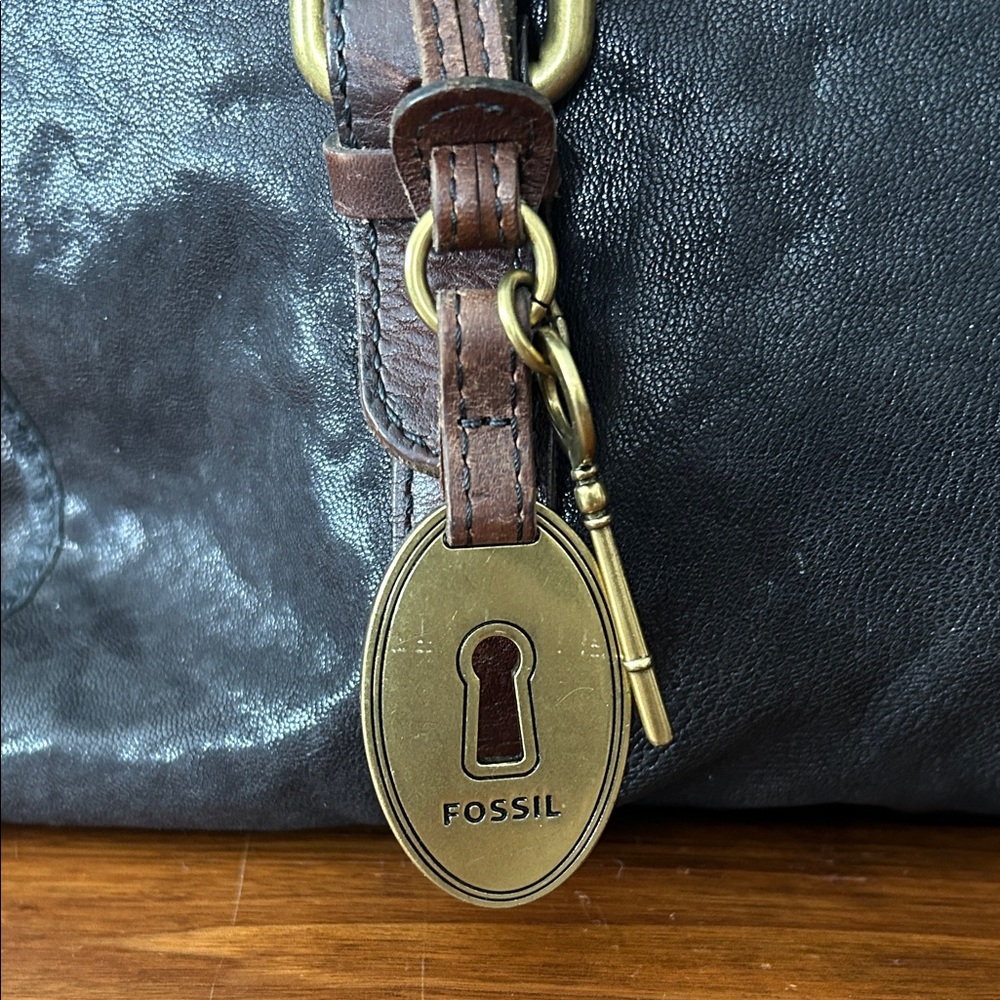 Fossil Dark Brown Leather Duffel Bag - Picture 4 of 9